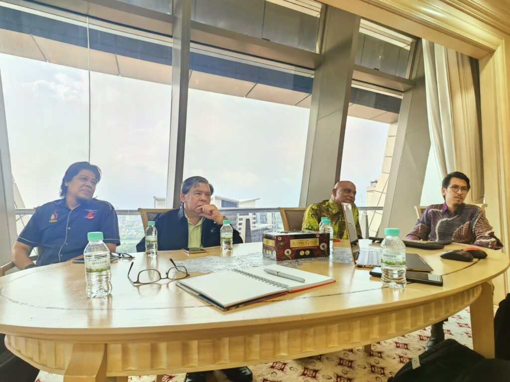 Alhamdullilah, PDAM successfully secured a meeting with Encik Muhammad Kamil bi