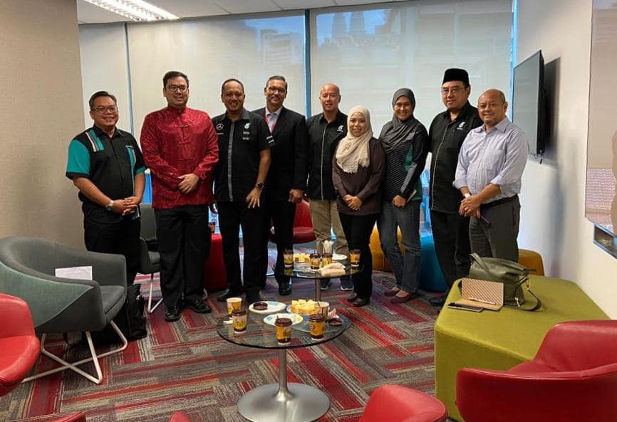 Meeting wt CiMB management CIMB Menara Bumiputera Commerce. Discussed many items